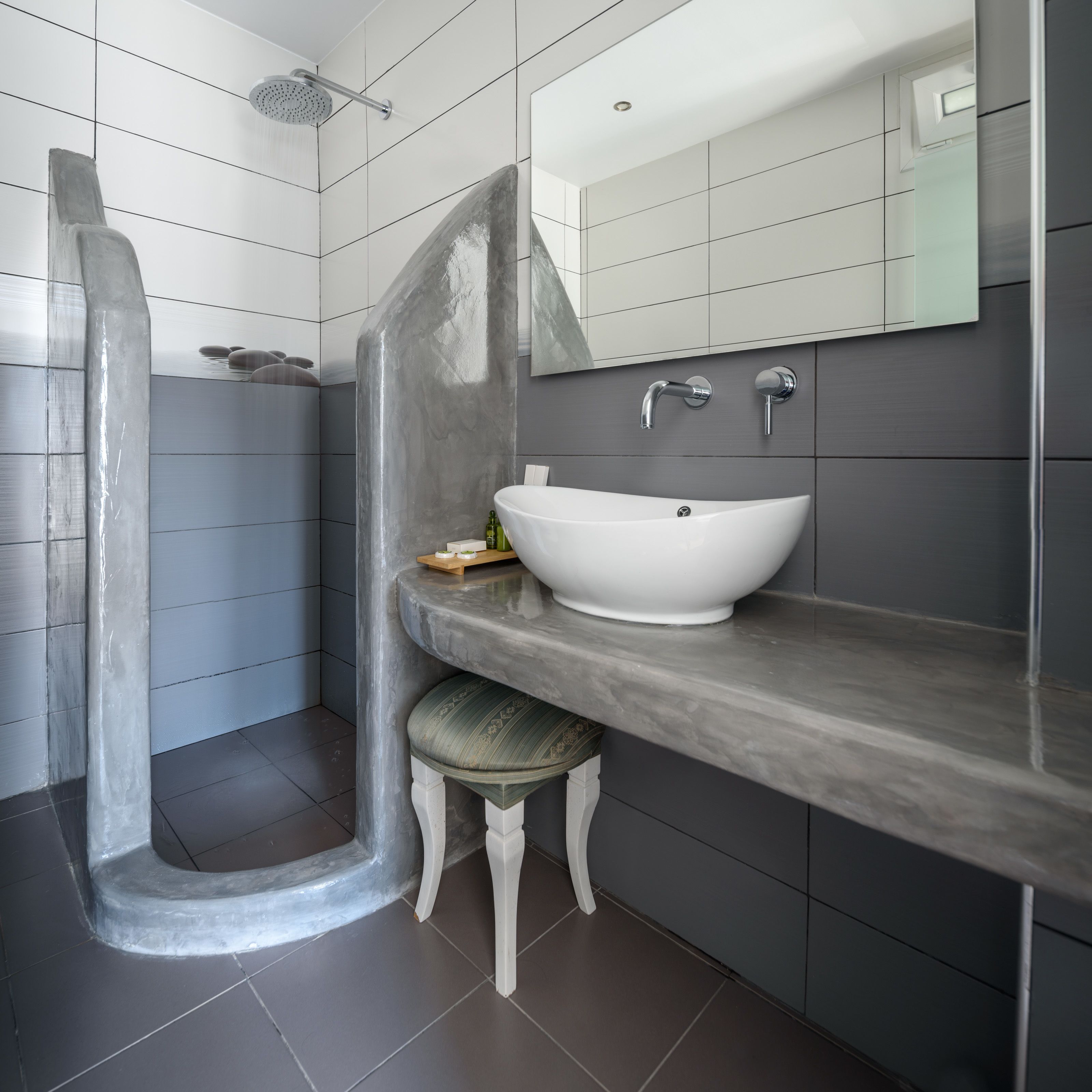 standard room, hot tub | bathroom | shower, free toiletries, hair dryer, towels