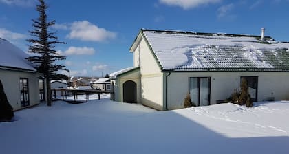 Garden Court Motel