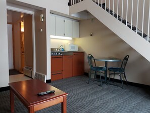 Kühlschrank, Mikrowelle