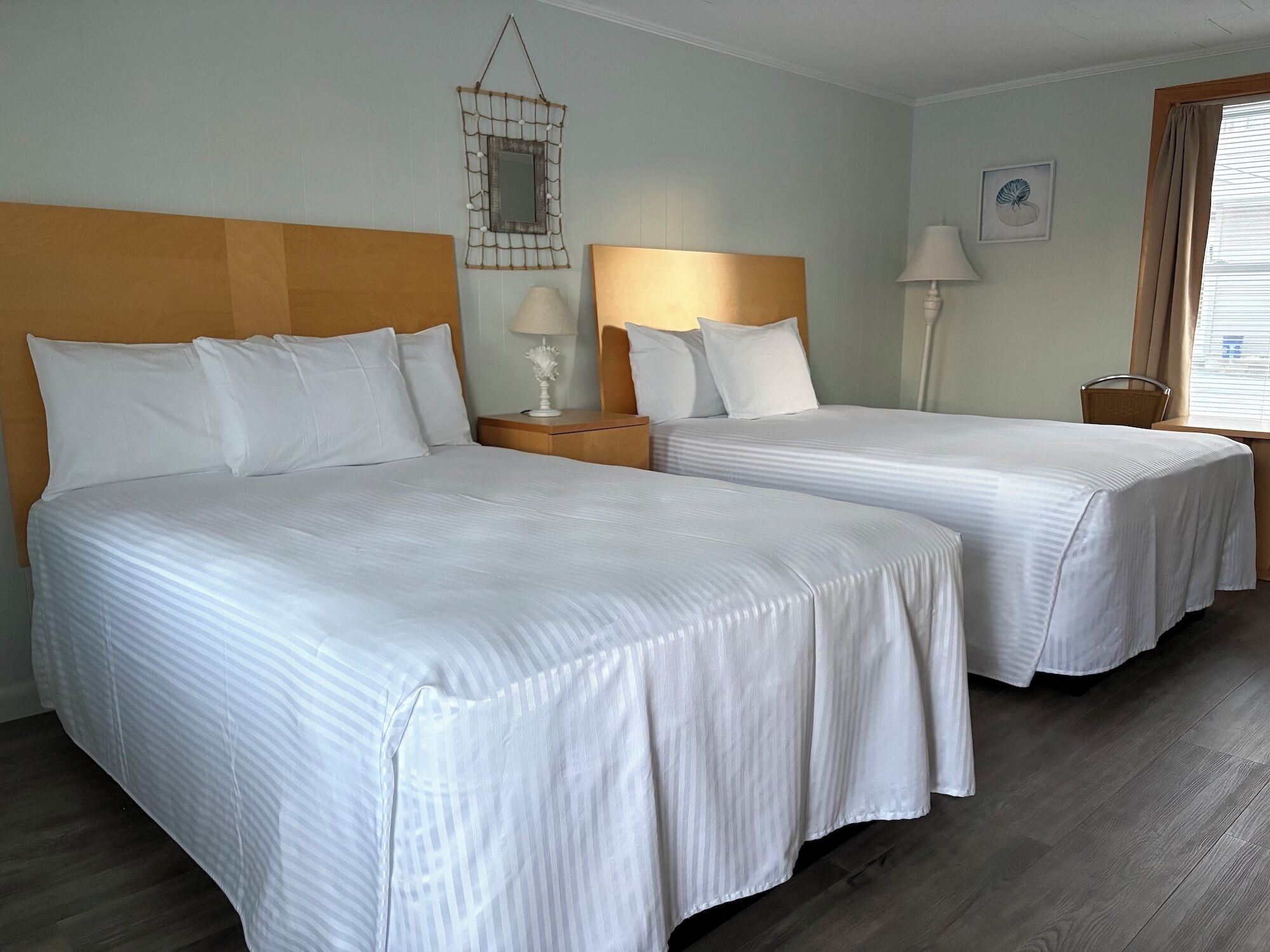 Coffres-forts dans les chambres, Wi-Fi gratuit, draps fournis