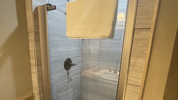 King Bed, Full Kitchen, Walk-in Shower | Bathroom shower