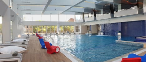 Indendørs pool, liggestole