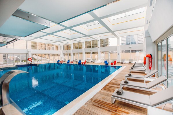 Indoor pool, pool loungers