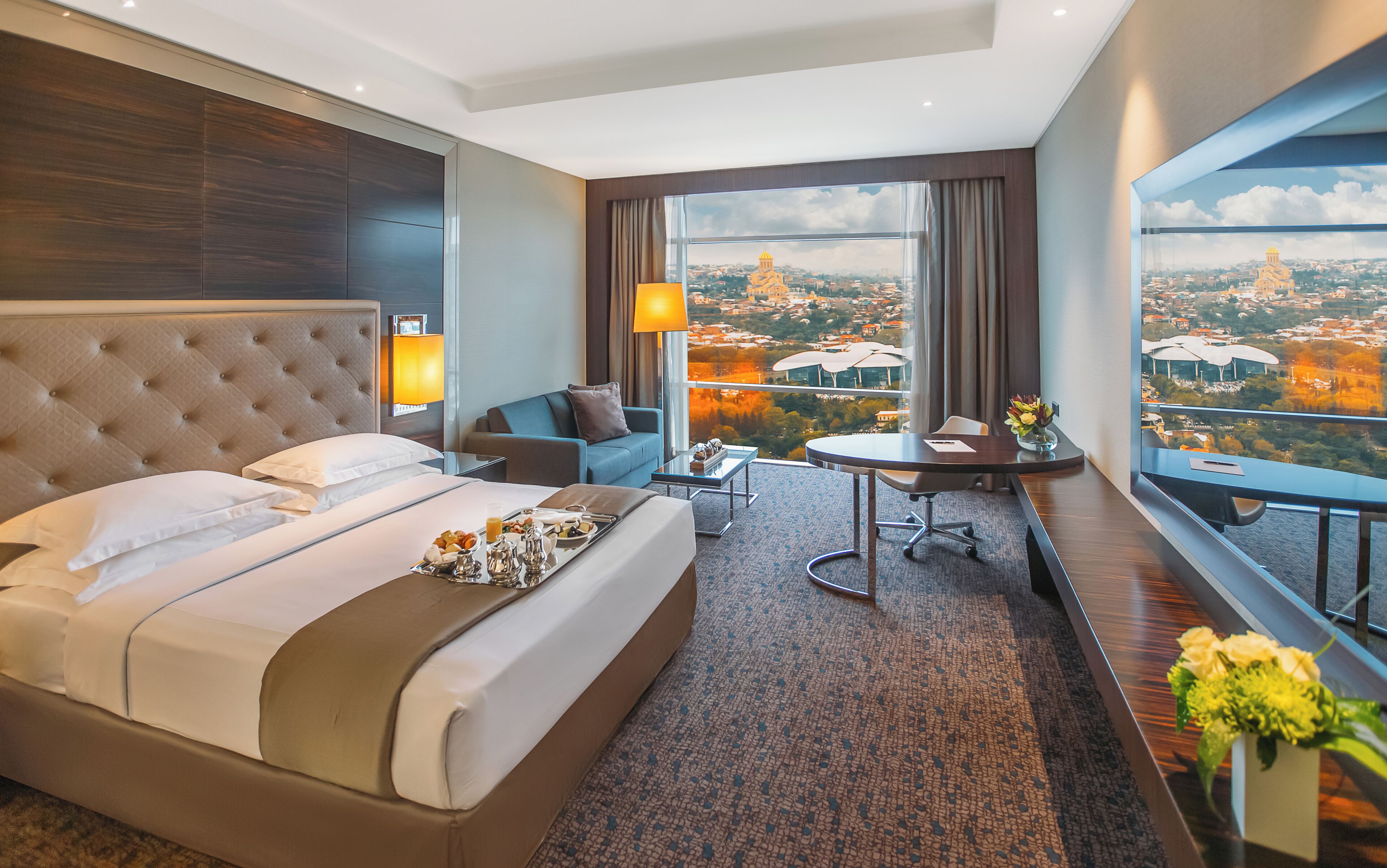 Ropa de cama de alta calidad y minibar 