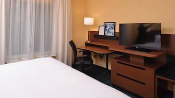 1 bedroom, desk, laptop workspace, blackout drapes