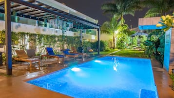 Outdoor pool, open 10:00 AM to 8:00 PM, pool umbrellas, sun loungers