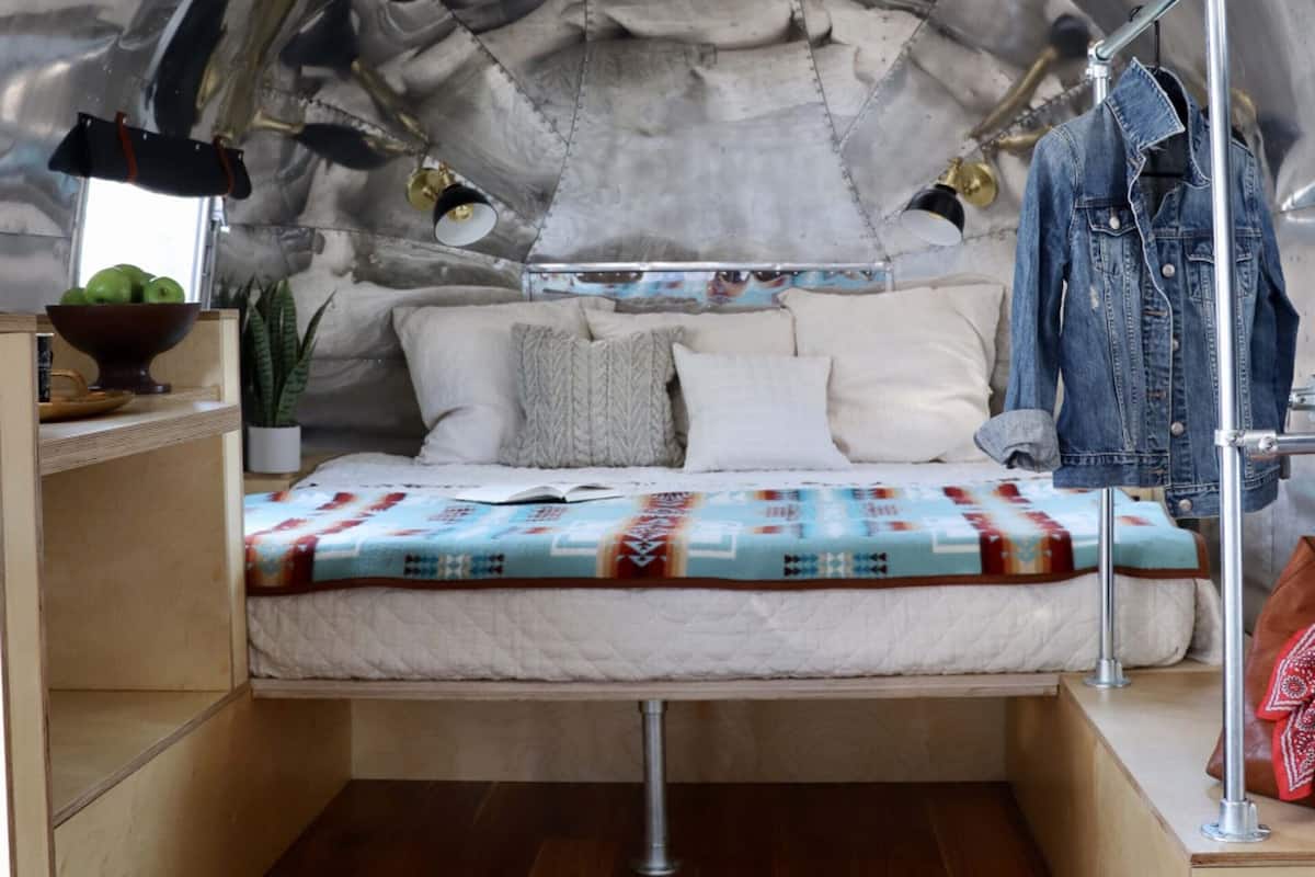 Comfort kamer, 1 queensize bed, gedeelde badkamer | 1 slaapkamer, luxe beddengoed, verduisterende gordijnen, gratis wifi