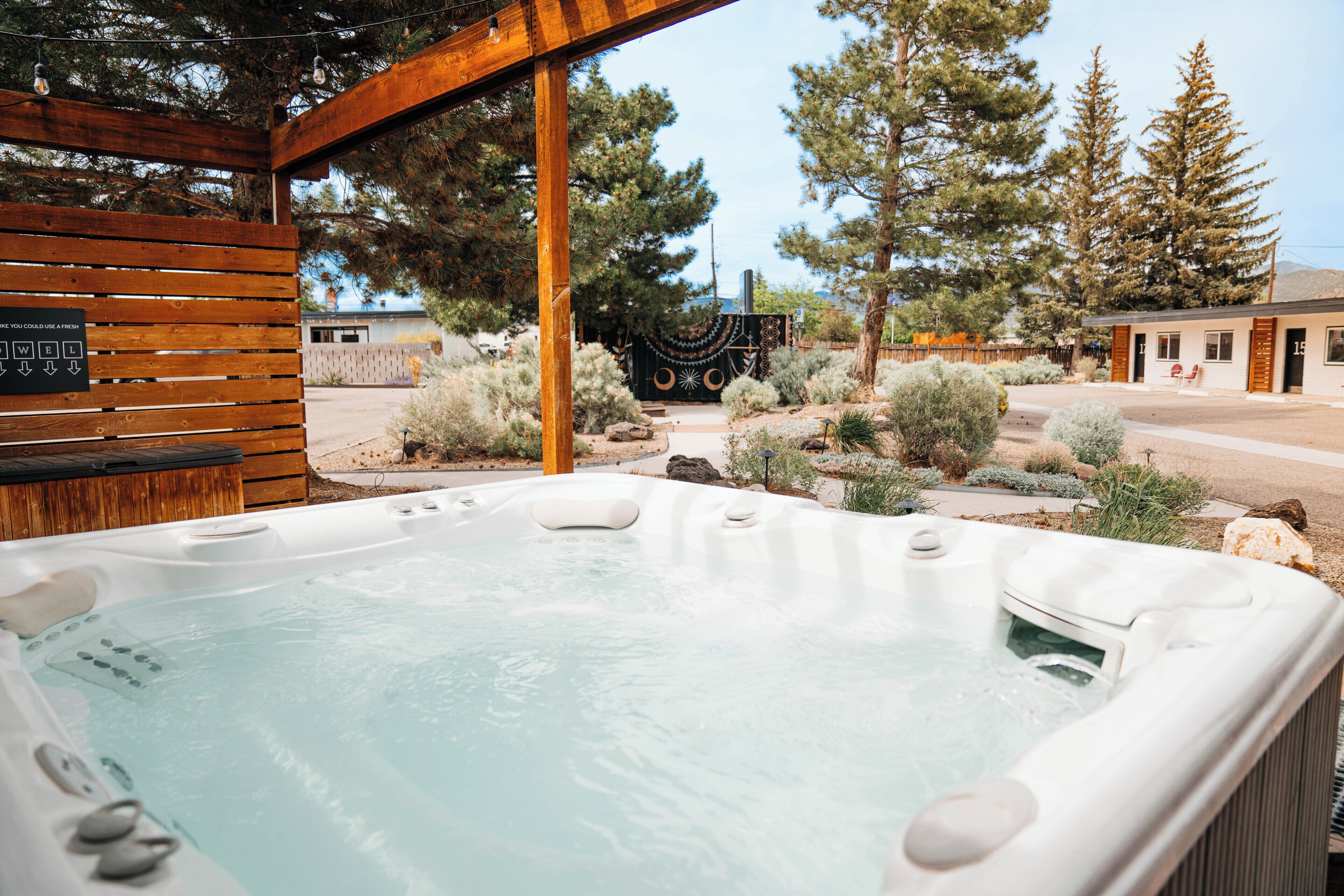 Outdoor spa tub