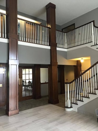 Dunes Express Inn & Suites