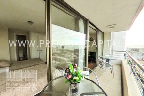 Superior Apartment, 2 Bedrooms, Balcony, Partial Sea View | Terrace/patio - Apartamentos Premium Capital Casino Viña Del Mar (Vina del Mar)