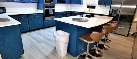 Family Apartment, 4 Bedrooms, Balcony, Bay View | Private kitchen | Coffee/tea maker