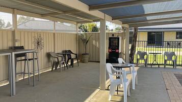 Kolam renang terbuka