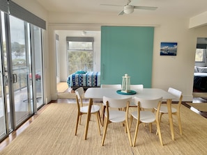 Living area - Sunrise on Falie (American River)