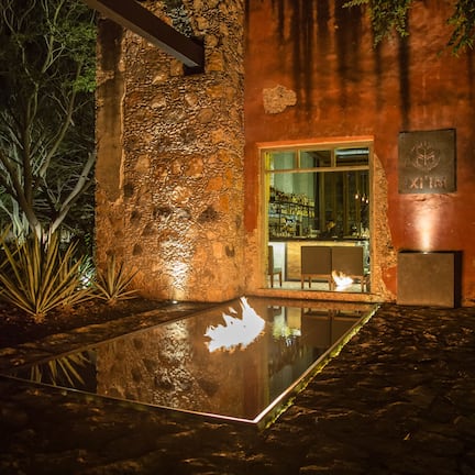 2 restaurants, breakfast, lunch, dinner served; Mexican cuisine