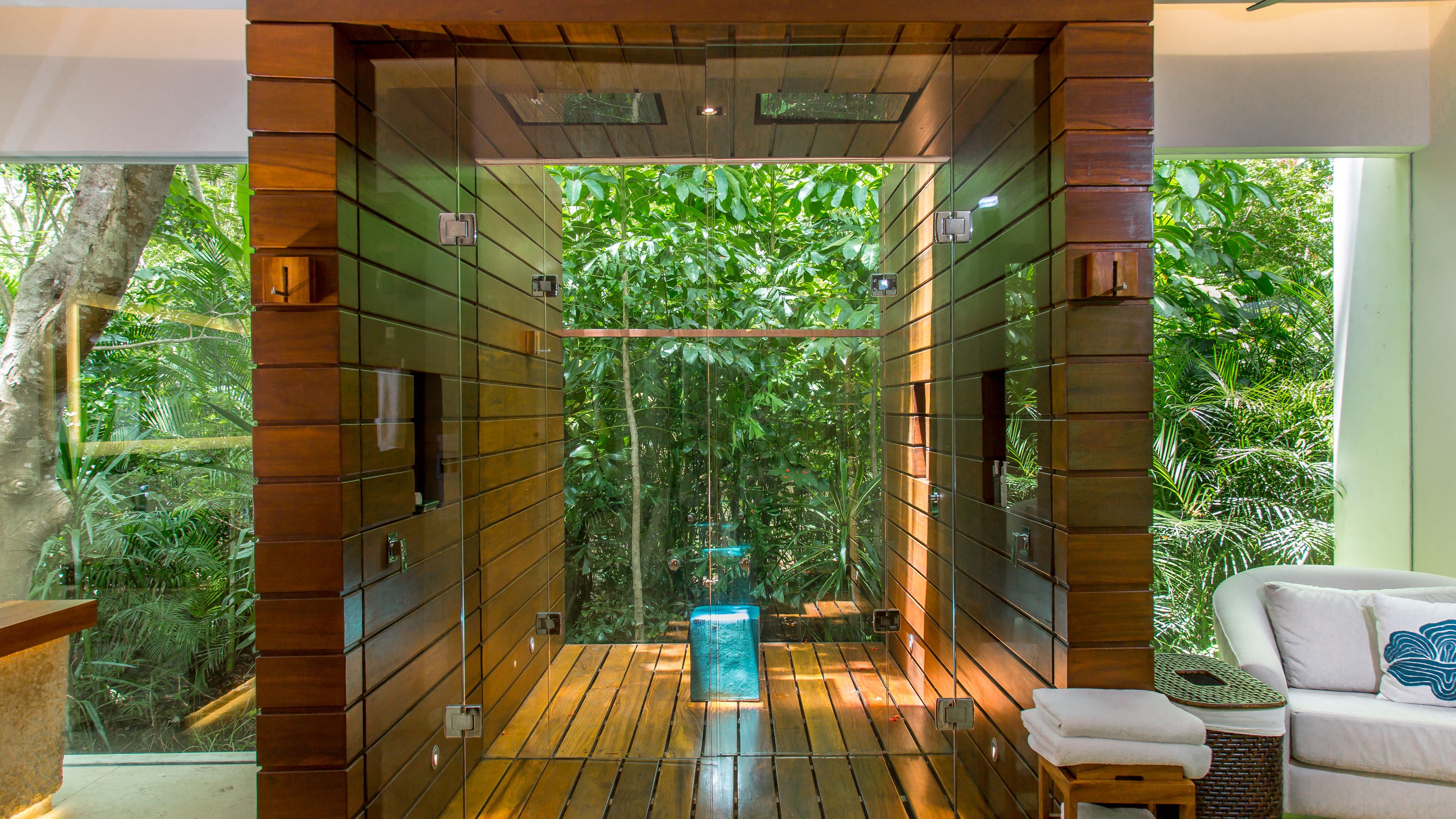 Habitación, varias camas (Casit) | Baño | Regadera, regadera tipo lluvia, amenidades de baño gratuitas 