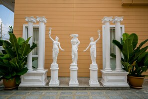 Facciata della struttura