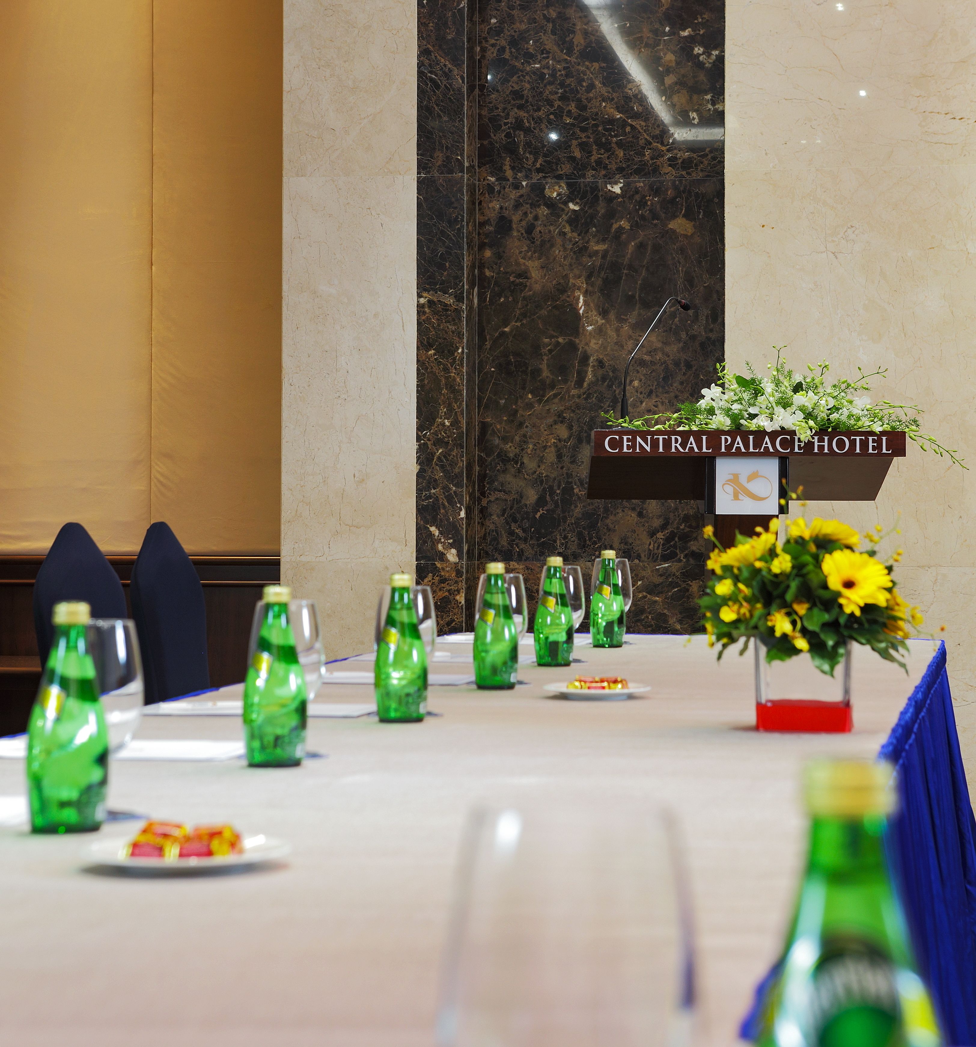 Photo - Central Palace Hotel