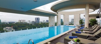 Central Palace Hotel