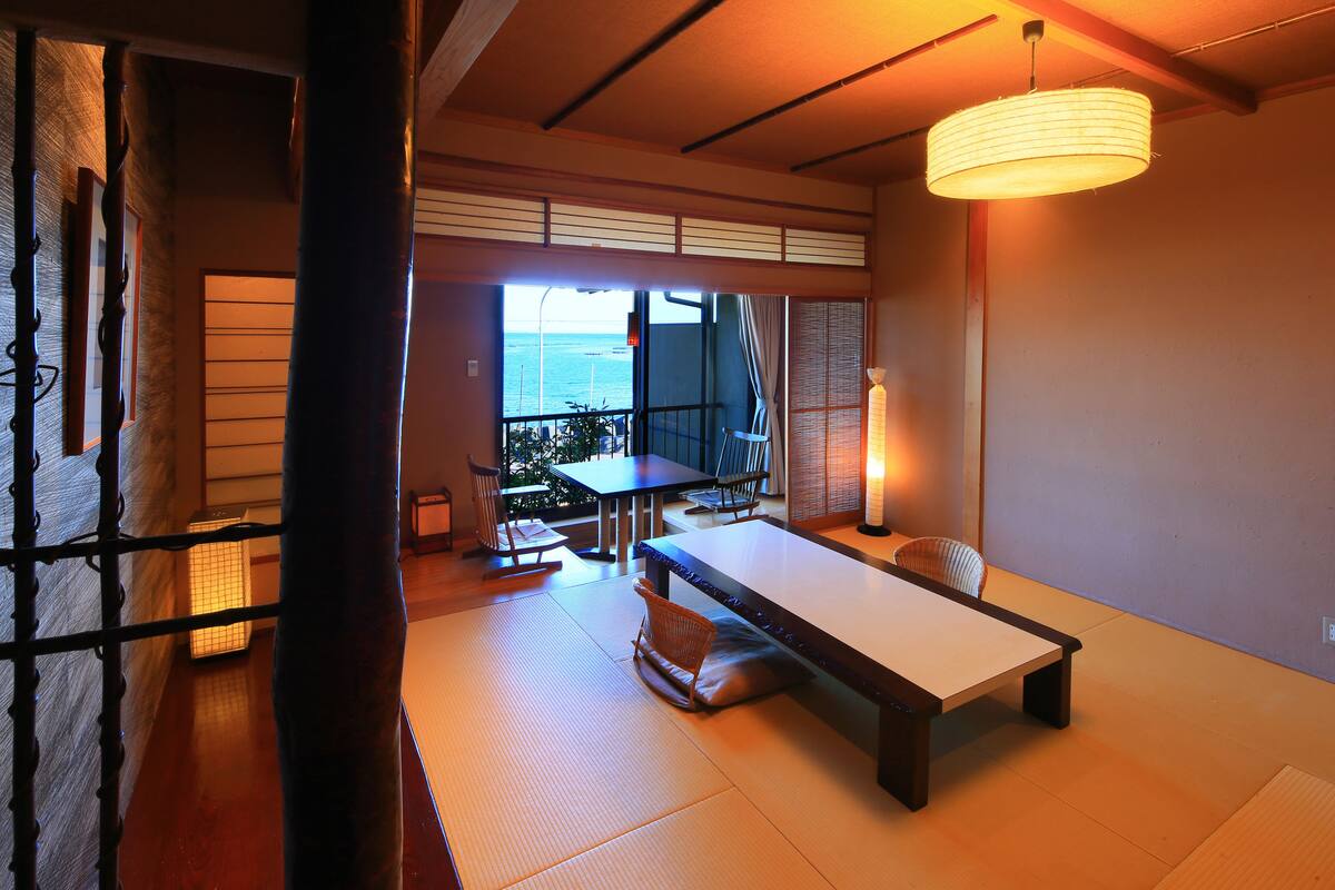 Standard Room F2 or F3, Smoking, Ocean View