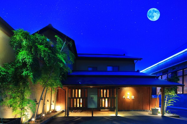 Front of property – evening/night