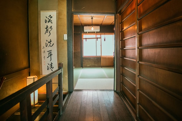 Japanese Style Room | 3 bedrooms, iron/ironing board, free WiFi, bed sheets