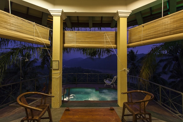 Turkish bath/hammam, aromatherapy, Swedish massages, massages