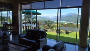 Interior - The Albatross, Kandy (Maberiyatenna)