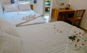 Standard Family Room | Minibar, desk, soundproofing, iron/ironing board - Orchid Guest House Phu Quoc (Phu Quoc)