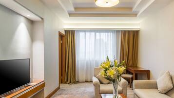 In-room safe, desk, soundproofing, free WiFi