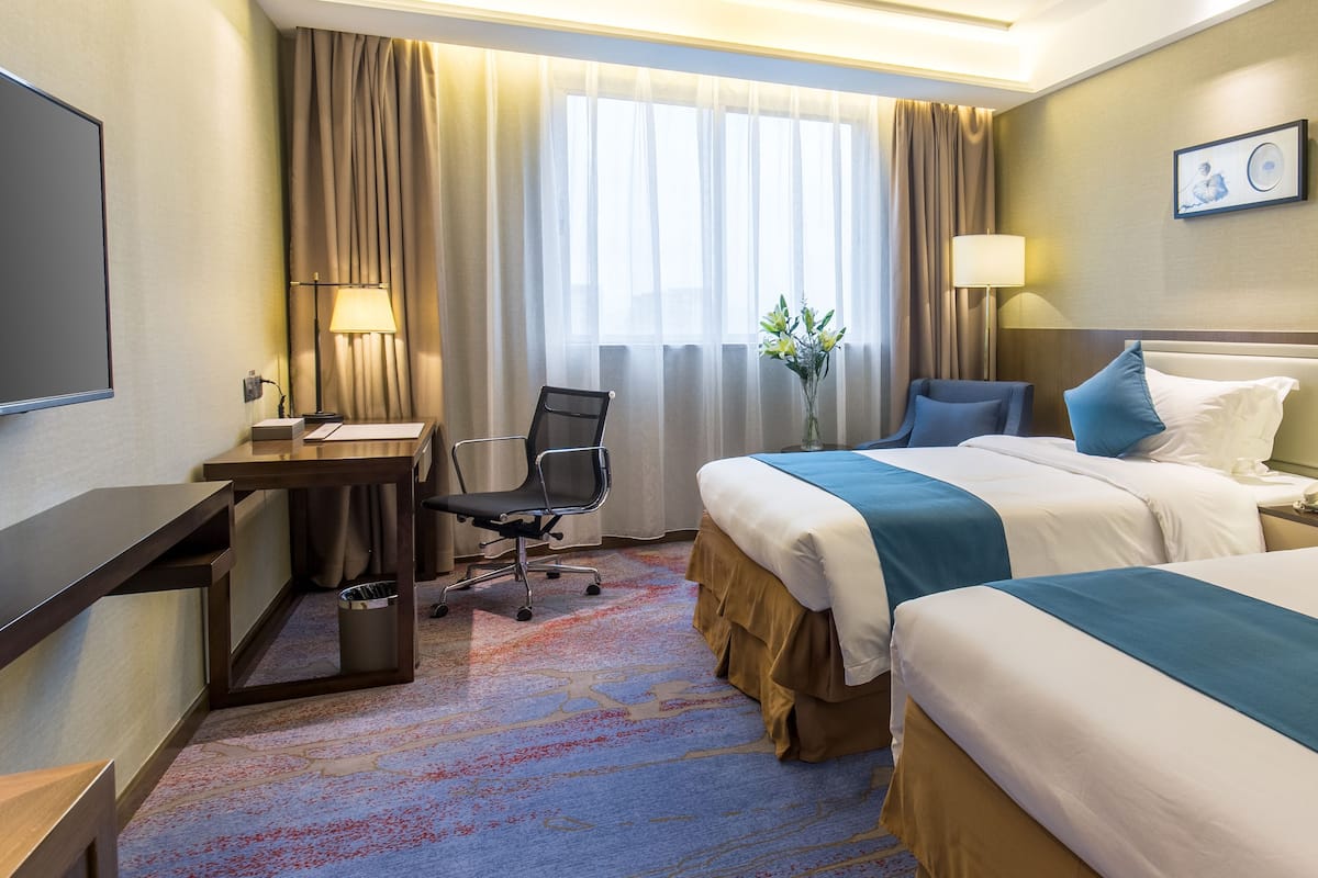 In-room safe, desk, soundproofing, free WiFi