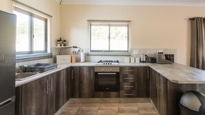 Private kitchen - Kamberg Valley Hideaway (Elandskop)