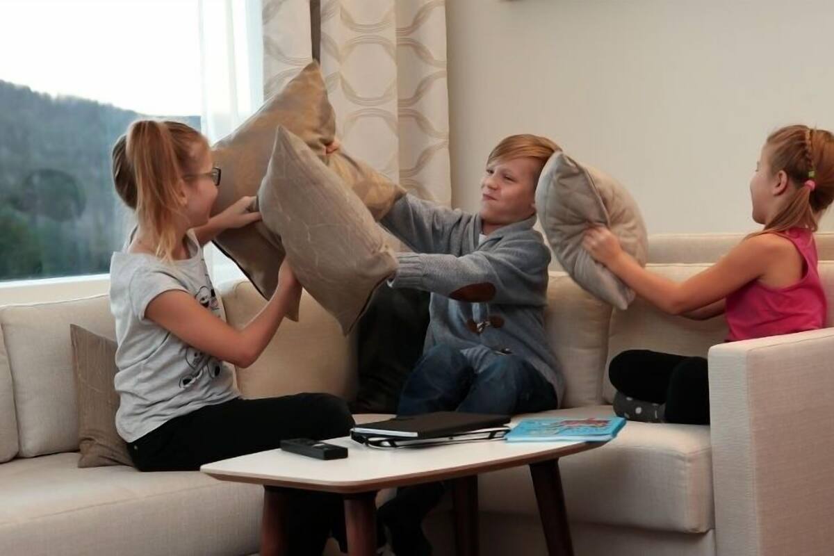 vuori apartment | living room | flat-screen tv