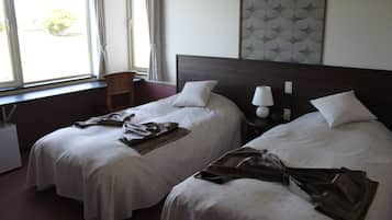 Twin Room | Blackout curtains, free WiFi, bed sheets