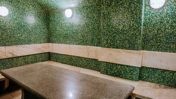 Sauna, Turkish bath/hammam