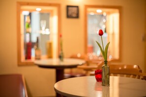 Bar (on property) - gut-Hotel Tannenhof  (Haiger)