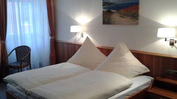 Minibar, in-room safe, desk, free cribs/infant beds