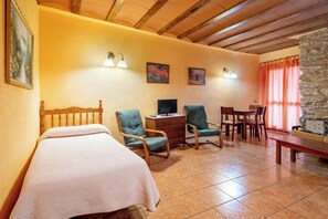 Triple Room - Rural Jordà (Rodonya)