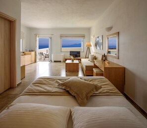 Suite, Jetted Tub | Premium bedding, minibar, in-room safe, iron/ironing board - Aliter Suites (Santorini)