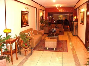 Kawasan tempat duduk lobi