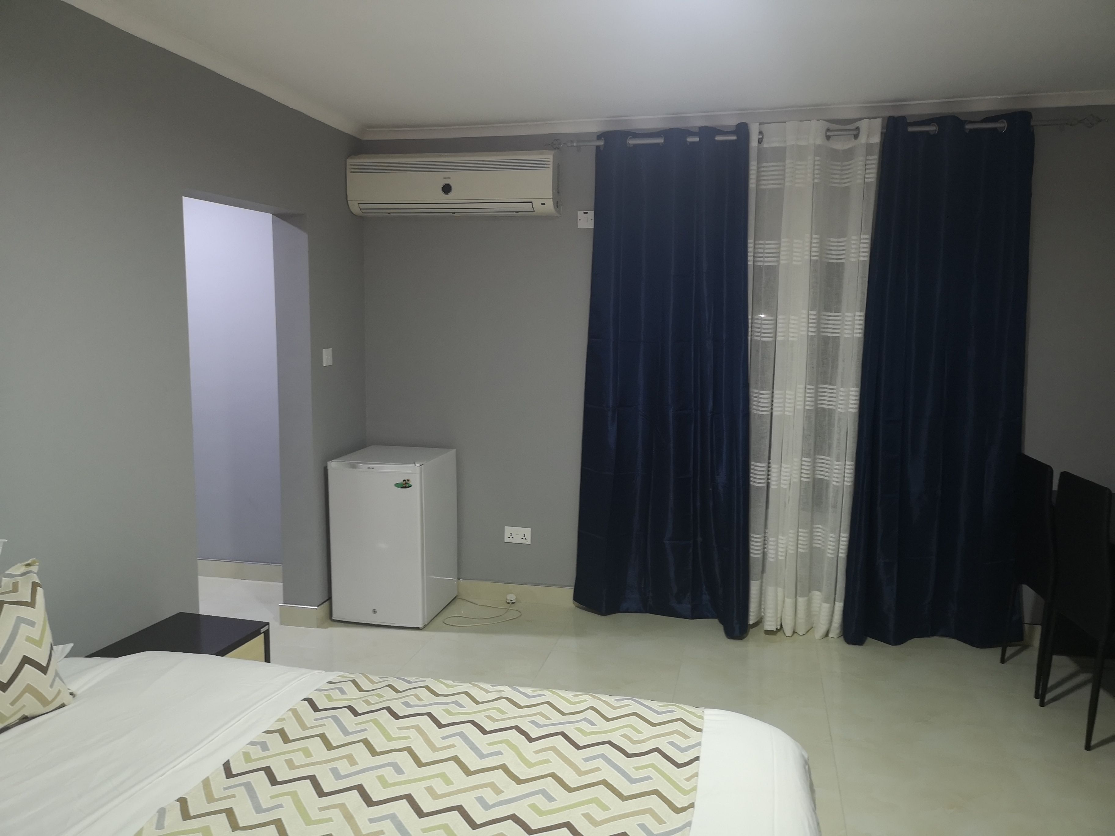 Habitación Deluxe | Ropa de cama de alta calidad, edredón y camas con efecto memoria 