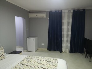 Deluxe kamer | Luxe beddengoed, donsdekens, bedden met traagschuimmatrassen