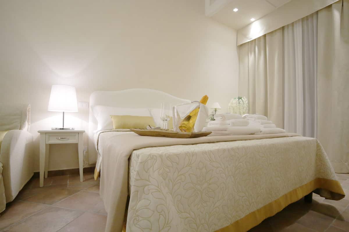 Ropa de cama de alta calidad y minibar