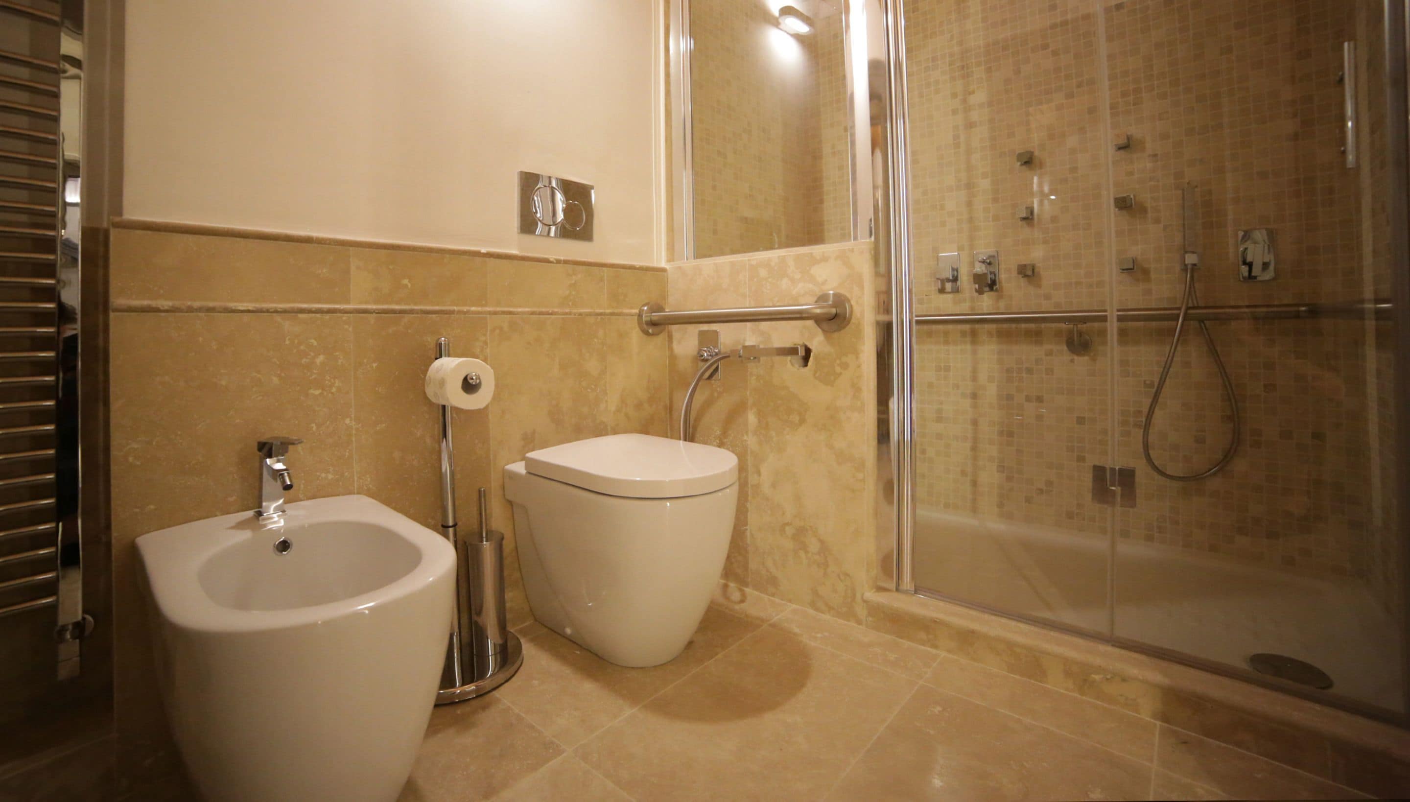 superior double room | bathroom | shower, hydromassage showerhead, eco-friendly toiletries, hair dryer