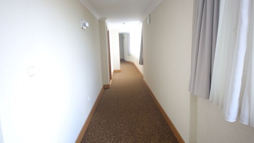 Momona Hotel