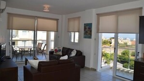 Unclassified image, 3 of 21, button - Protaras Poppy Suite (Paralimni)
