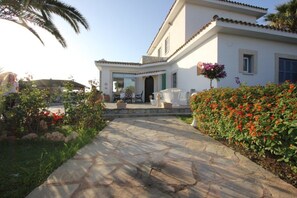 Villa, 5 Schlafzimmer, eigener Pool | Unterkunftsgelände