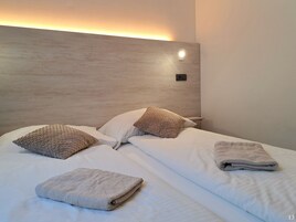 Economy Double Room | Premium bedding, desk, rollaway beds, free WiFi