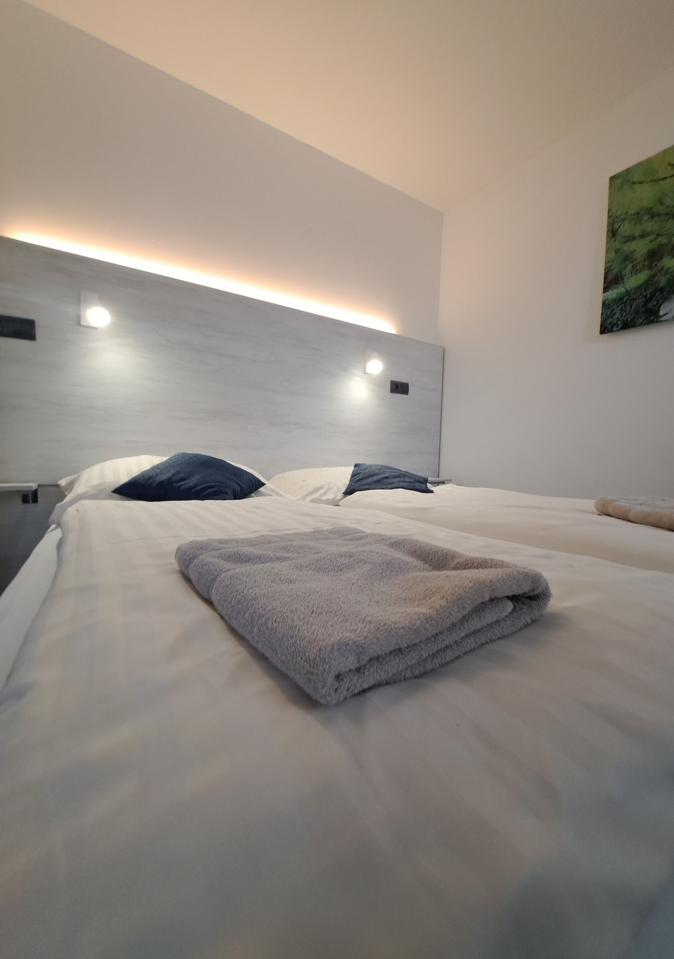 Matelas Select Comfort, Wi-Fi gratuit, draps fournis