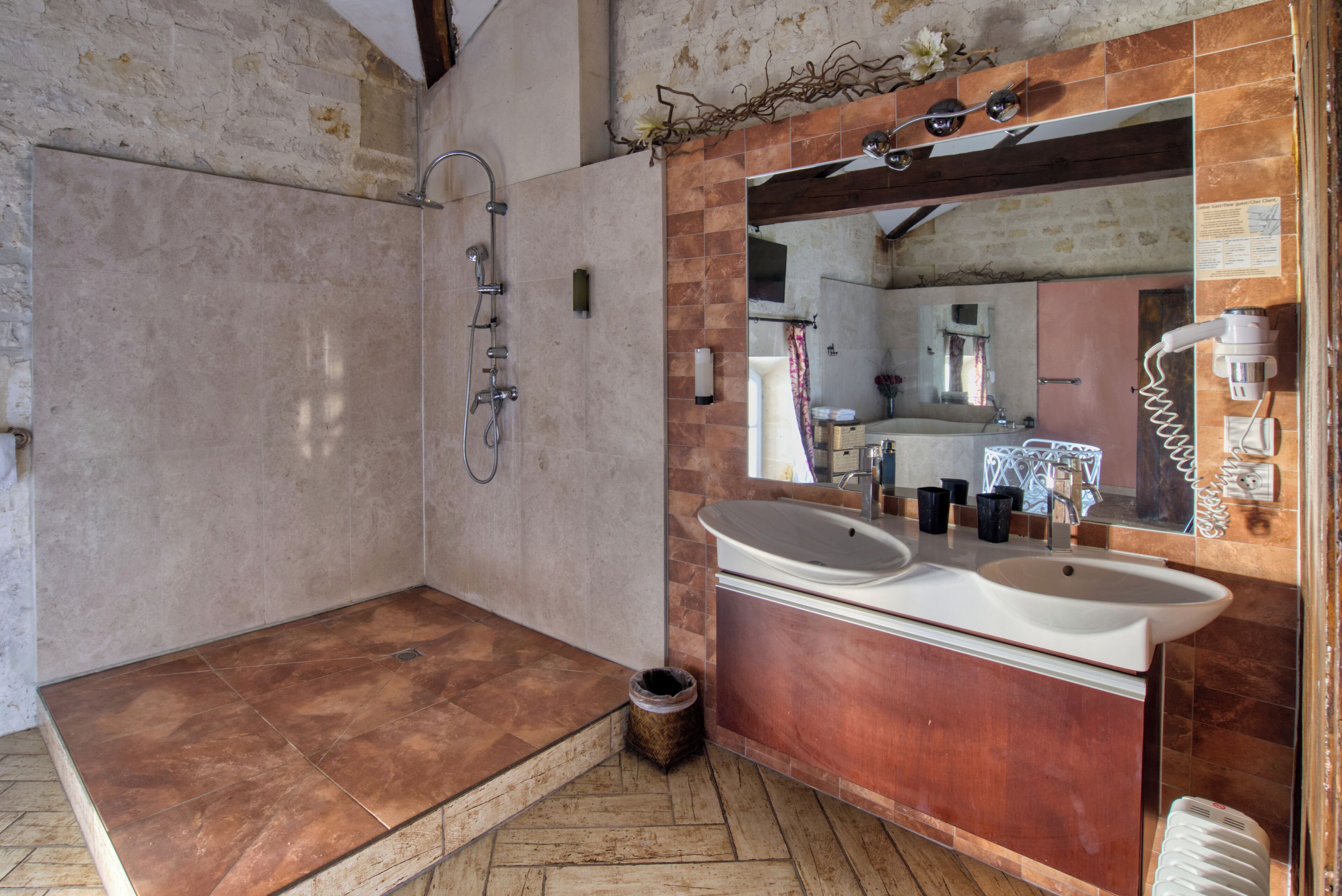 Royal Double Room | Bathroom