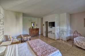 Literie de qualité supérieure, décoration personnalisée